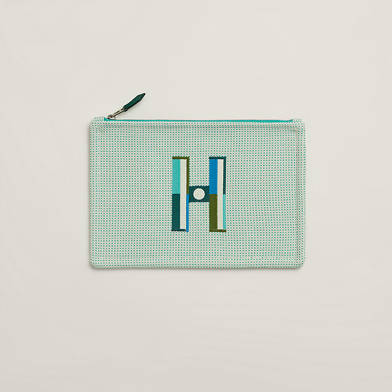 カラーが可愛い♪【HERMES】フラットポーチ 刺繍入り フラットポーチ 刺繍入り 《フォーブル・コーナー》 PM | Hermès